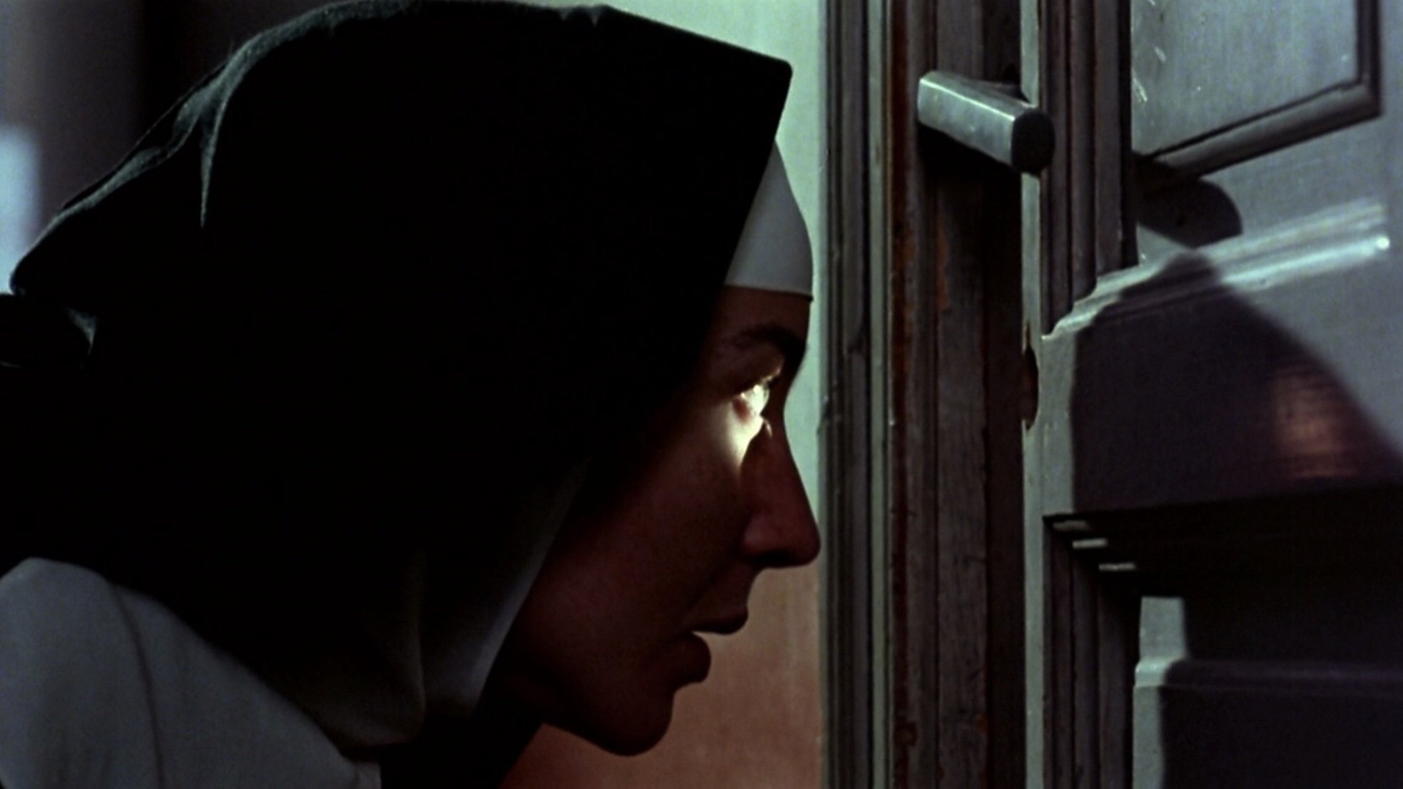 Dark Habits (1983)