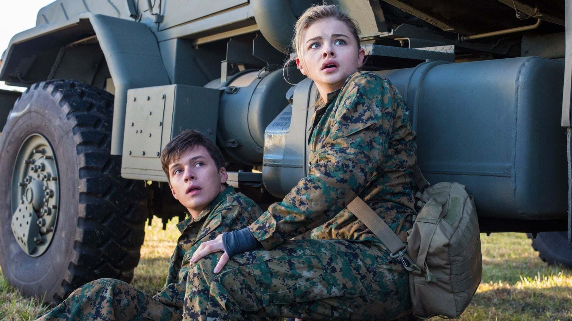 The 5th Wave (2016)