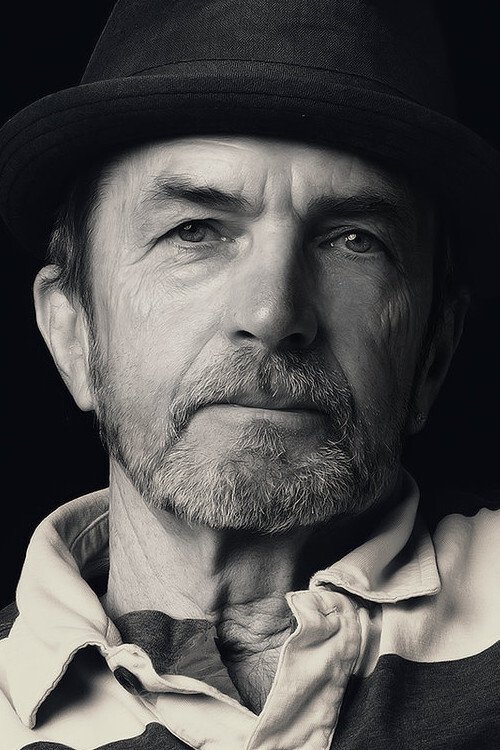 et billede af Gerry Rousseau