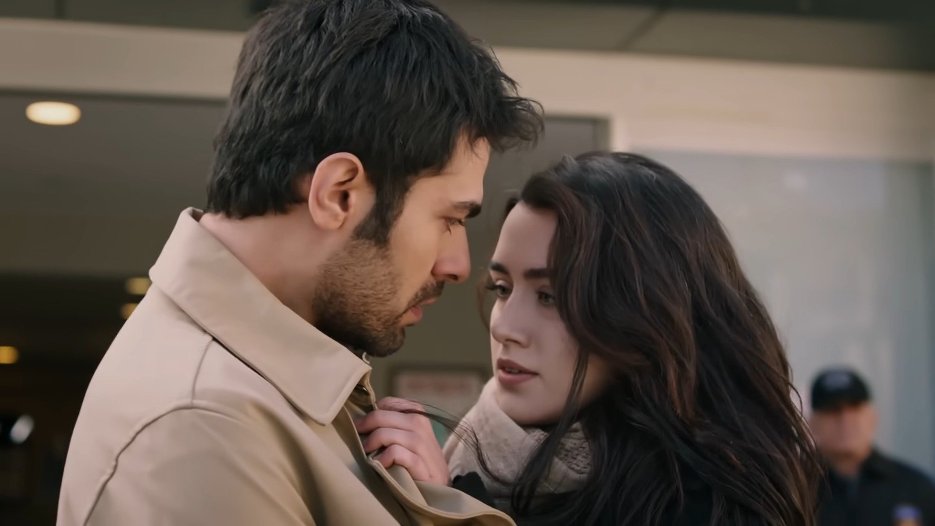 Rüzgarlı Tepe 1x22