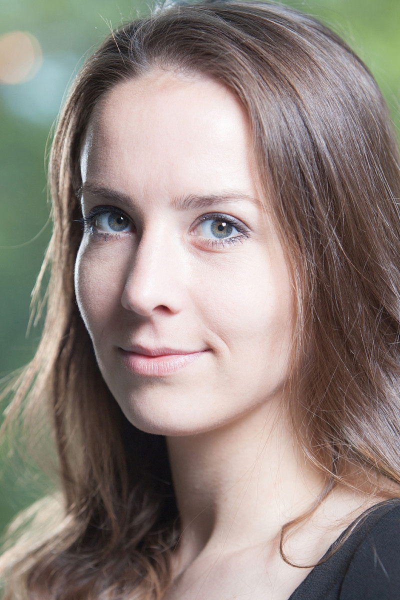 et billede af Hella Tolnai