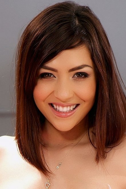 et billede af Cassie Laine