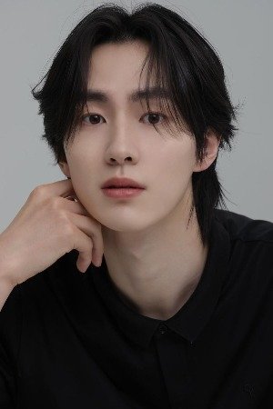 et billede af Kim Ho-young