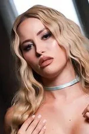 et billede af Maya Rose