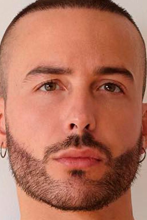 Alejandro Pérez's picture in the cast