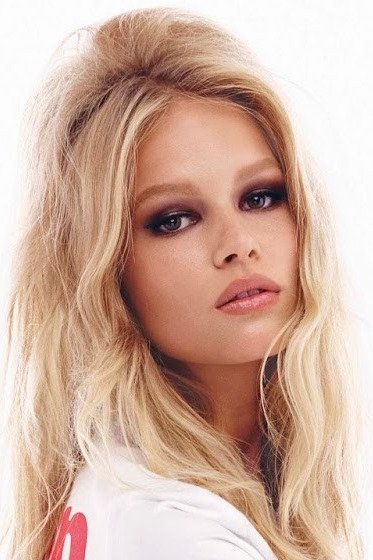et billede af Anna Ewers
