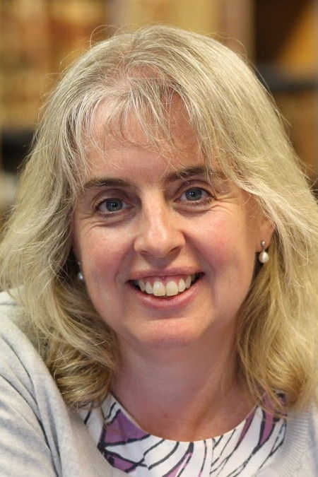 et billede af Catherine Barnard