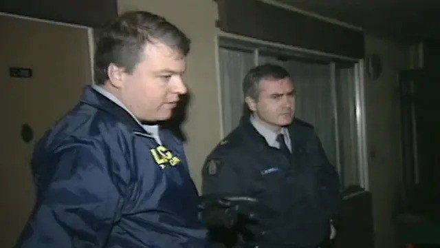 To Serve and Protect S04E07 backdrop