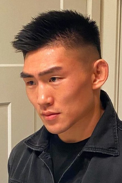 et billede af Song Yadong