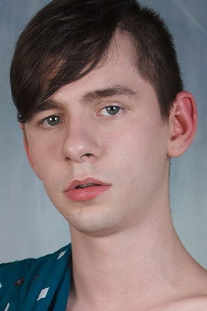 et billede af Caleb Gray