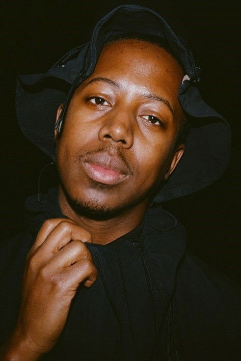 et billede af Moses Boyd