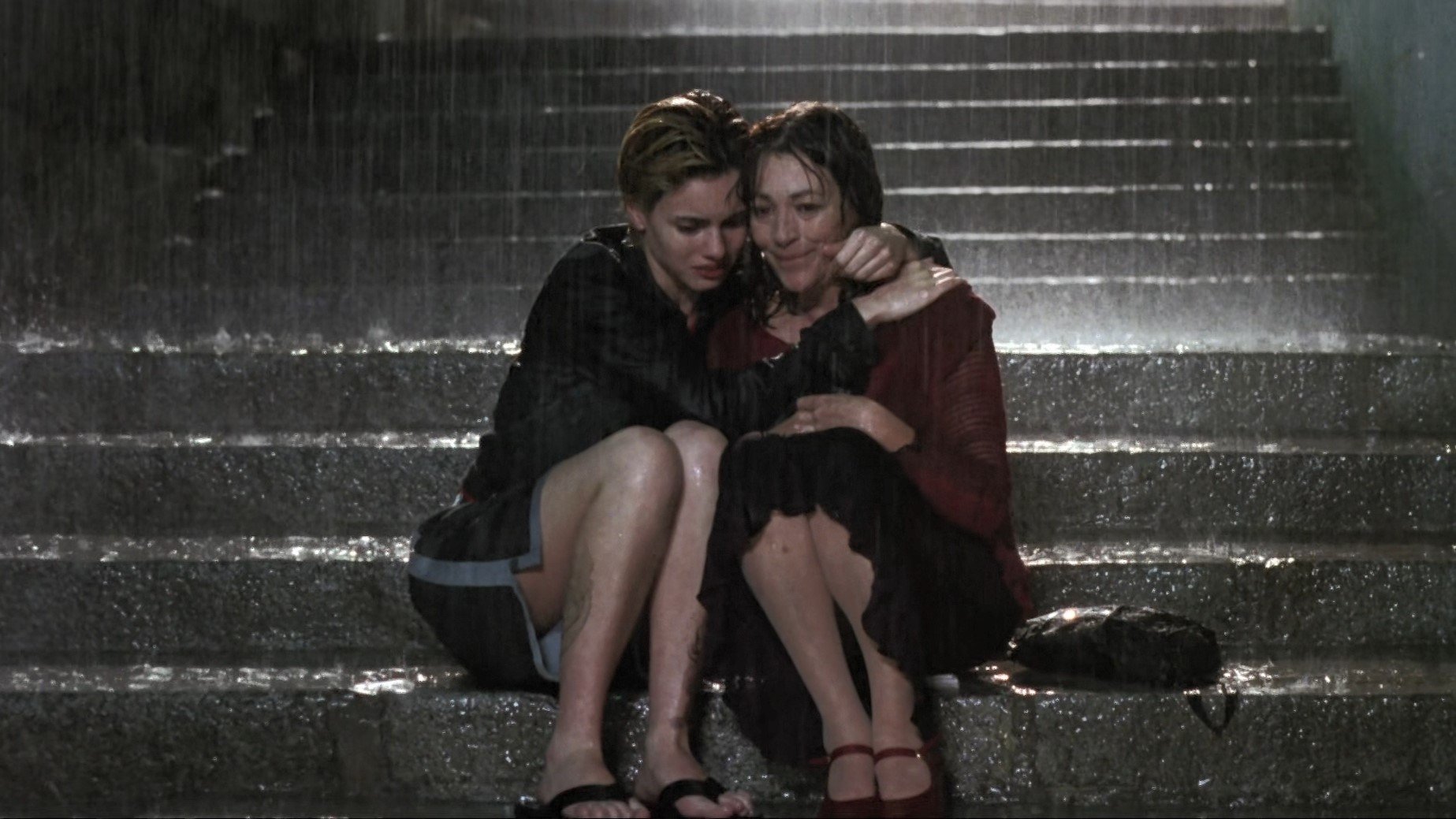 Clara y Elena (2001)