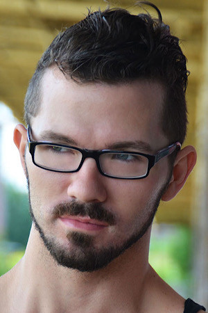 et billede af Conrad Logun