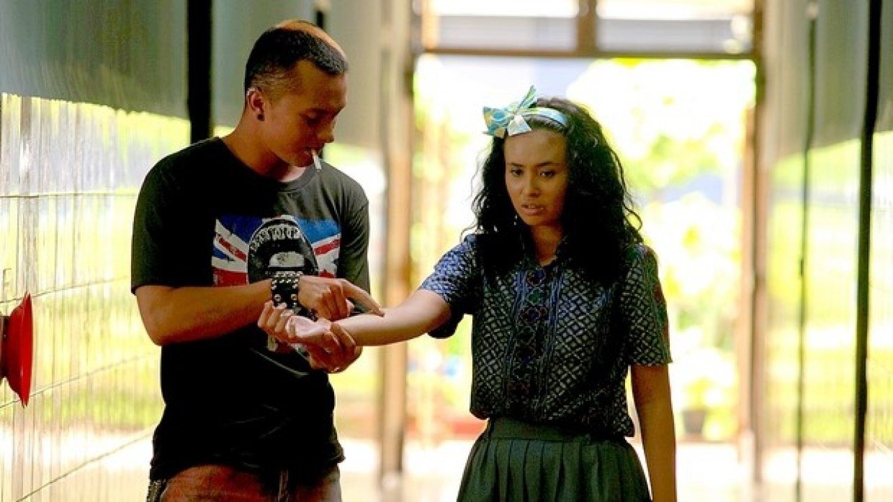 Yang Tidak Dibicarakan Ketika Membicarakan Cinta (2013)