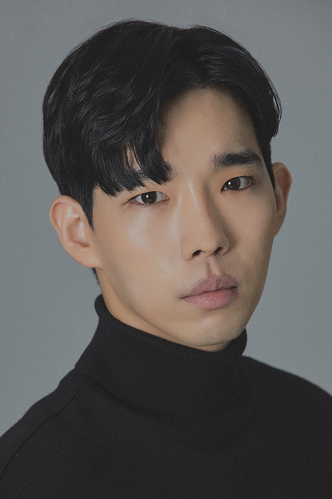 et billede af Lee Jong-wook