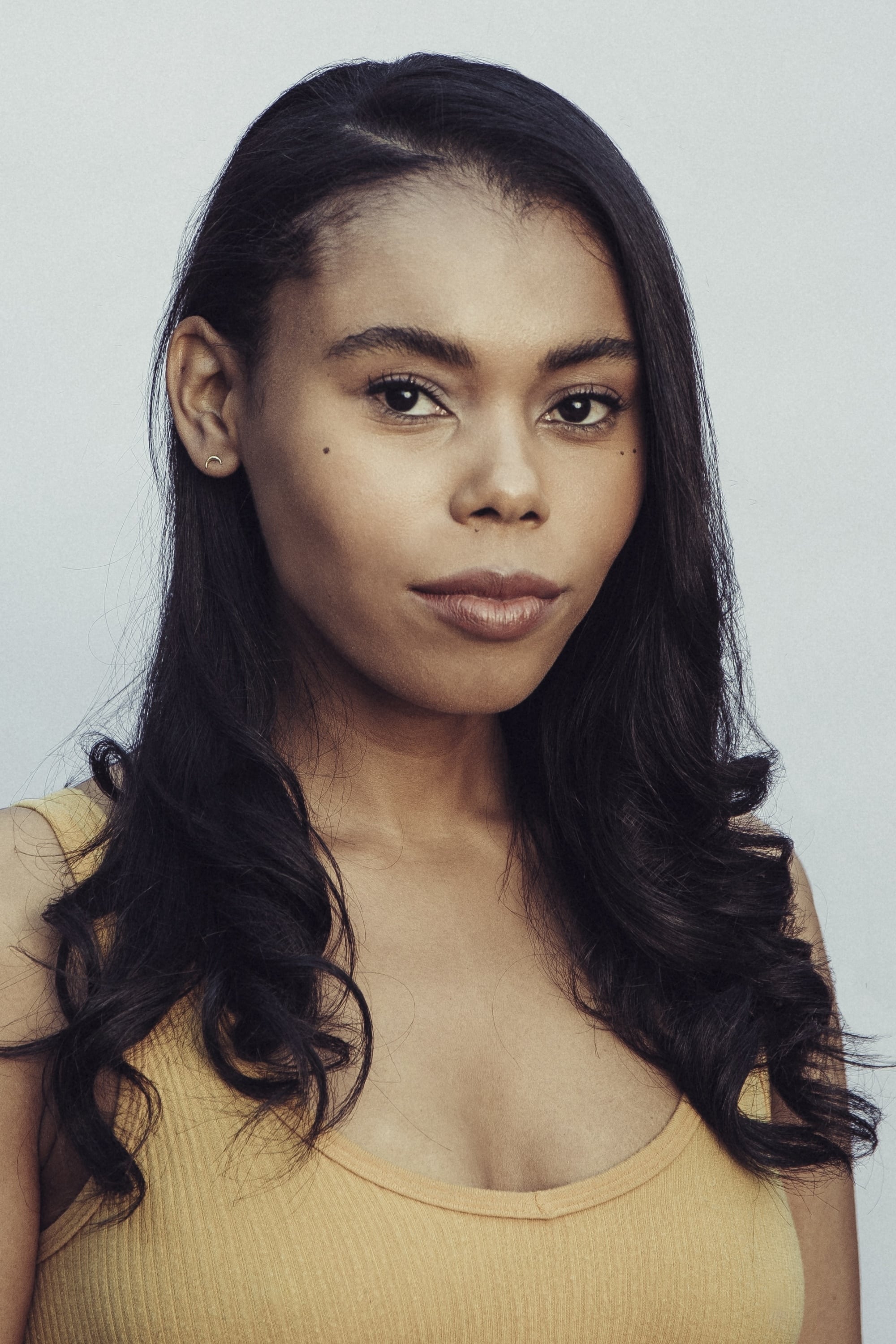 Sydney Battle's picture in the cast