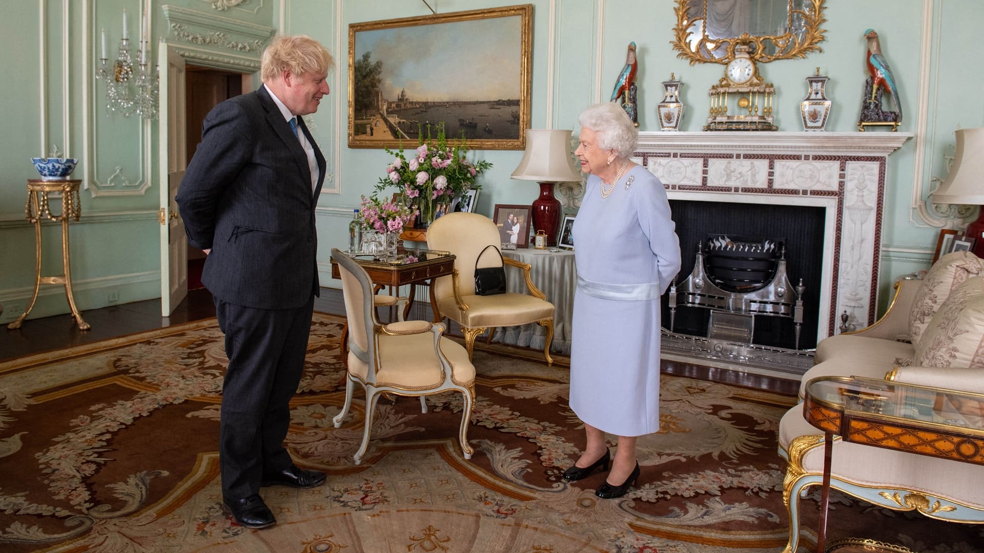 Downing Street, au service de Sa Majesté ? (2022)