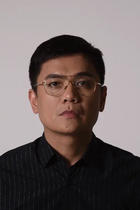 et billede af Jun Robles Lana