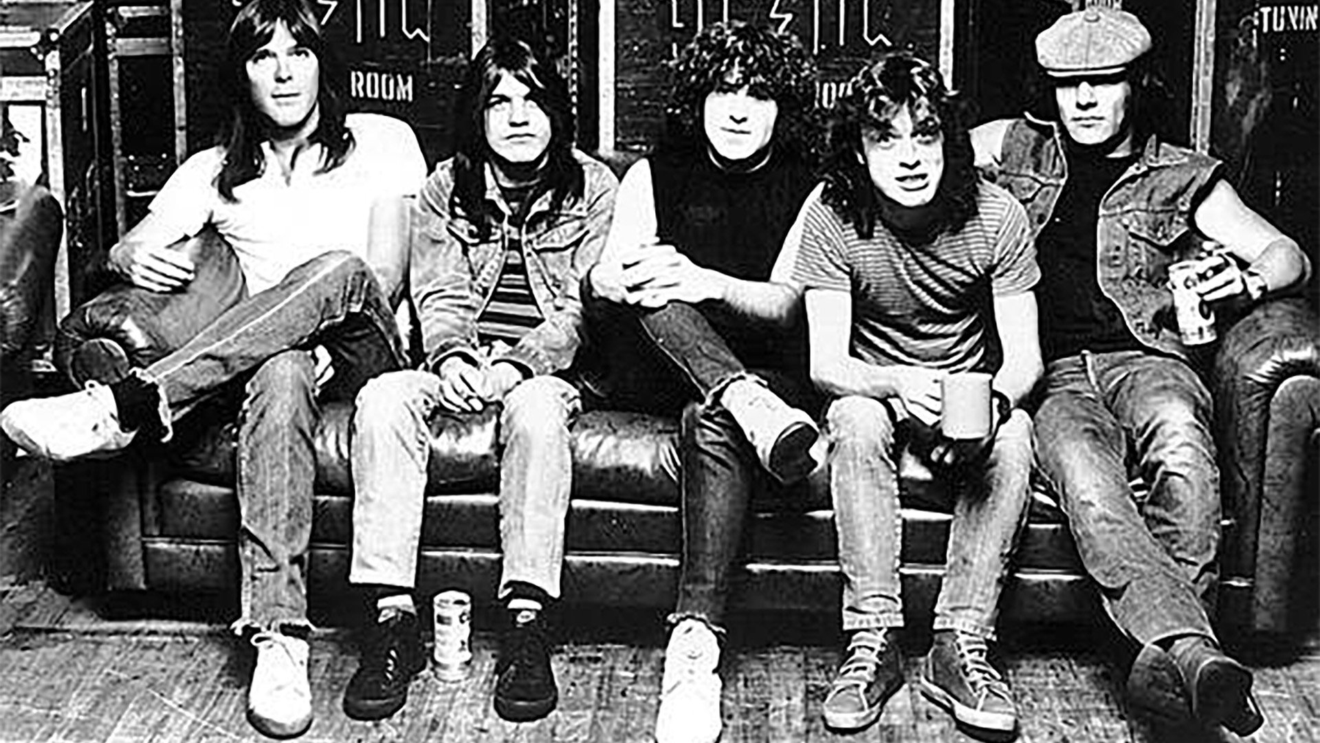AC/DC Backtracks (2009)