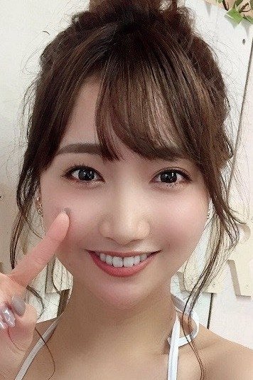 Anna Kami(加美杏奈)