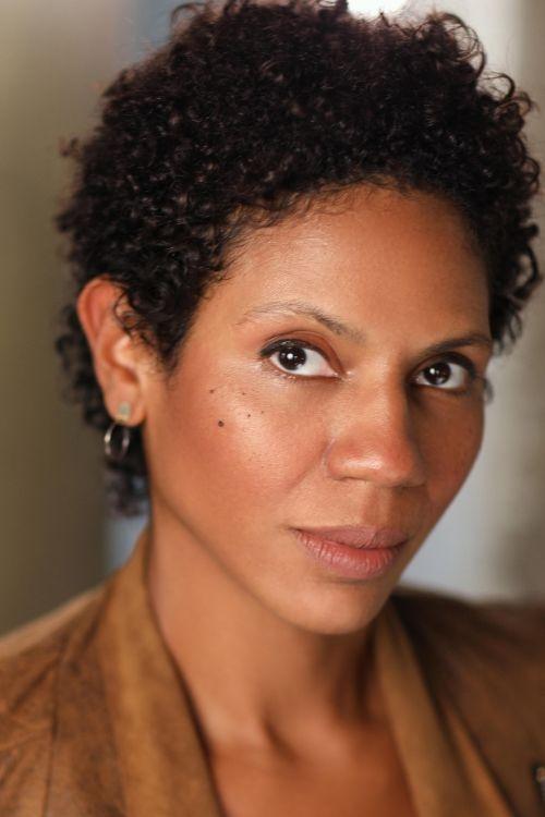 et billede af Lorna Lowe