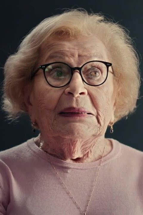 et billede af Julia Wallach