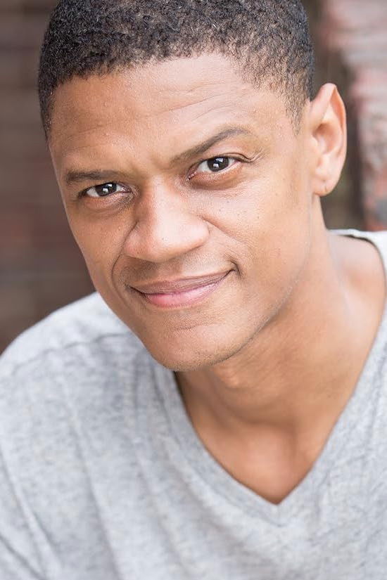 et billede af Avery Glymph