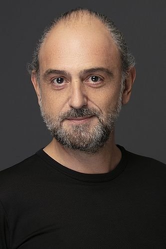 Güçlü Yalçıner's picture in the cast