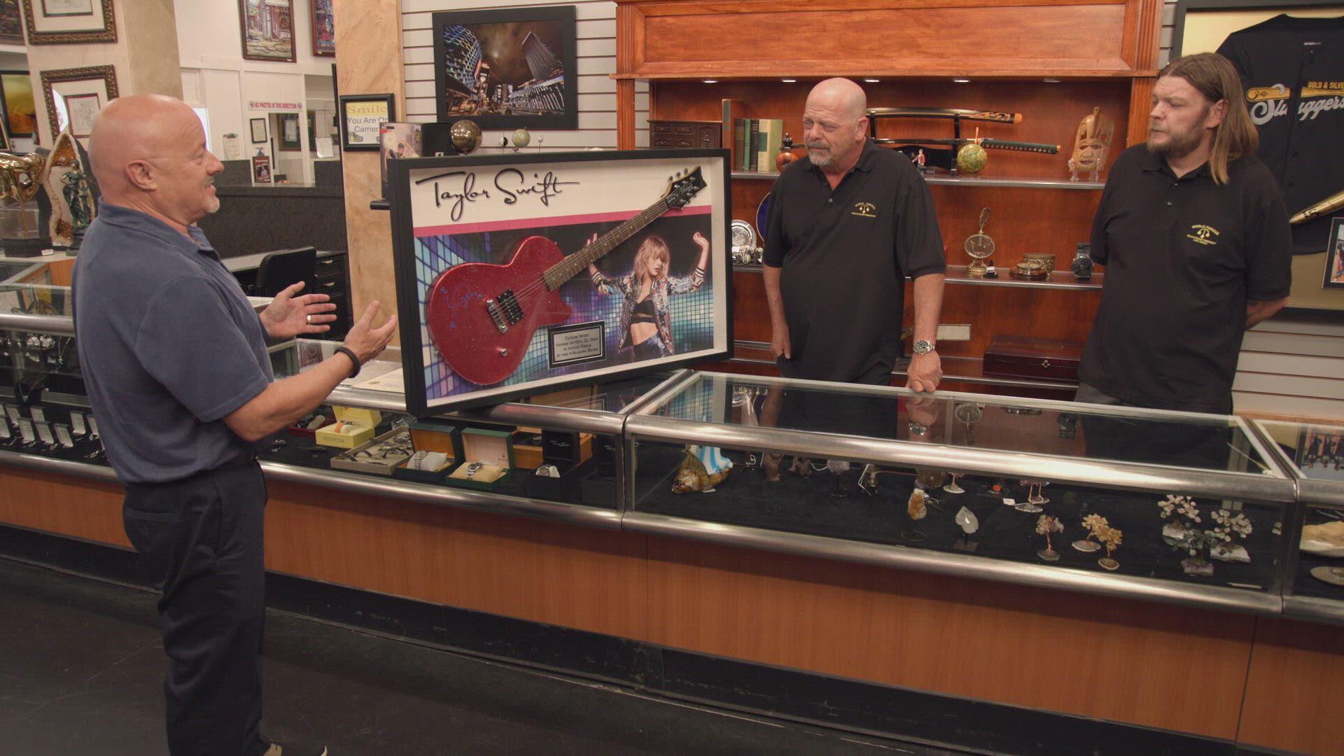 Pawn Stars Season 24 :Episode 3  Look What You Made Me Pawn