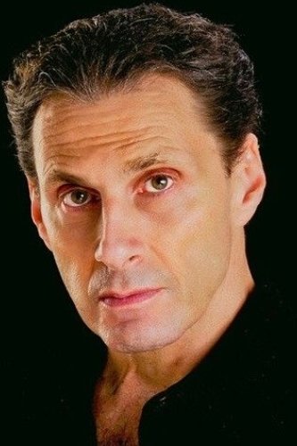 et billede af Louis Scarano