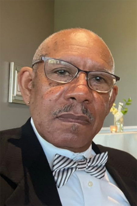 et billede af James Craven