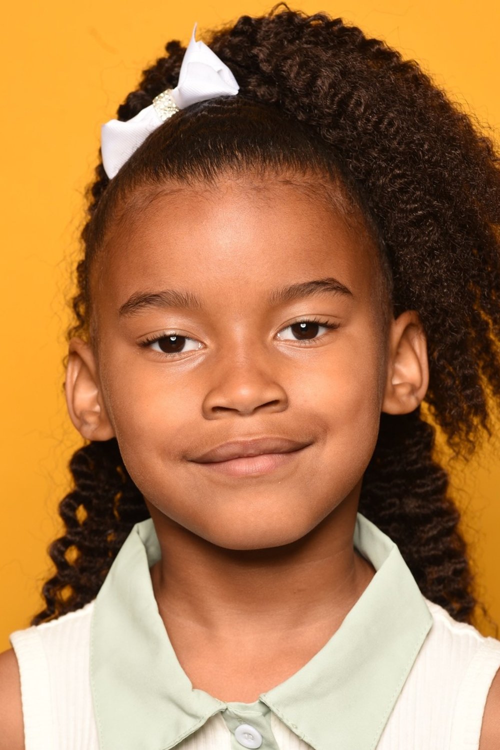 Zariah Boyles as Young Anna