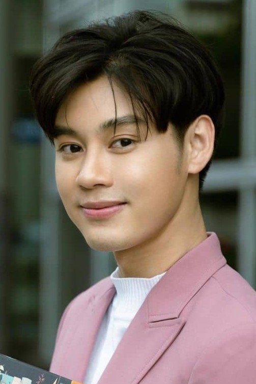 Profile image of Kanok Kanokpol Moonhong, a notable actor/actress