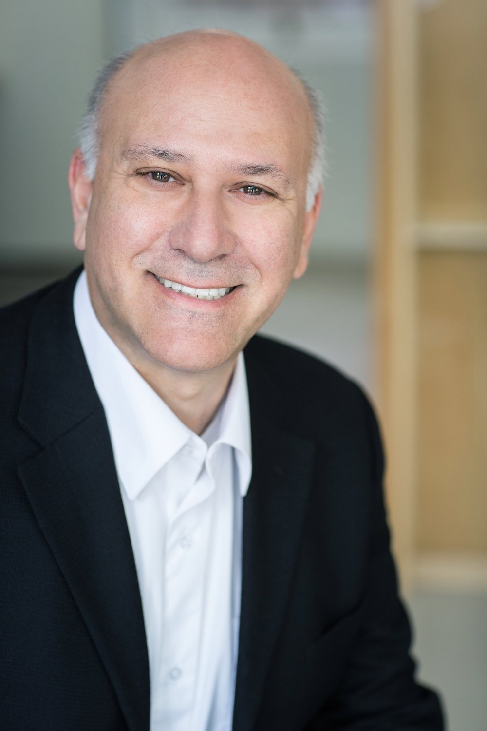 et billede af Howard Cohen