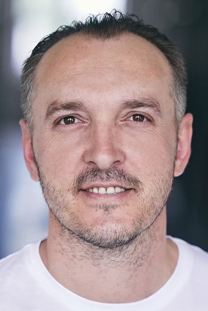 et billede af Toni Osmani