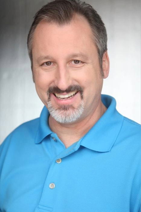 et billede af Bryce C Miller