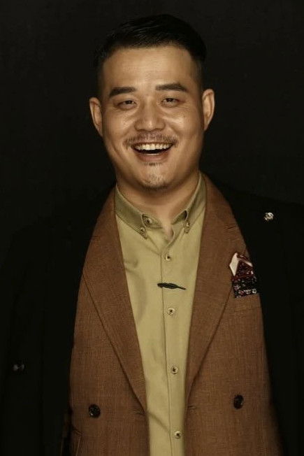 et billede af Yang Qiang