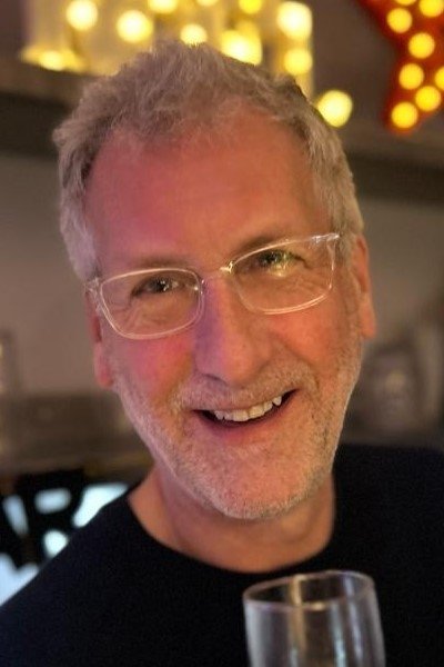 et billede af Ian Lowe