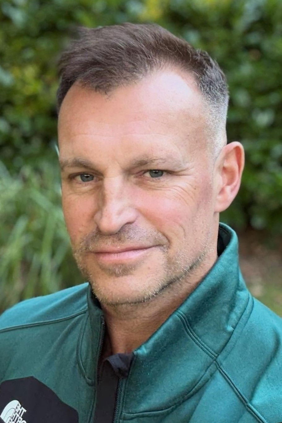 et billede af James Keresford