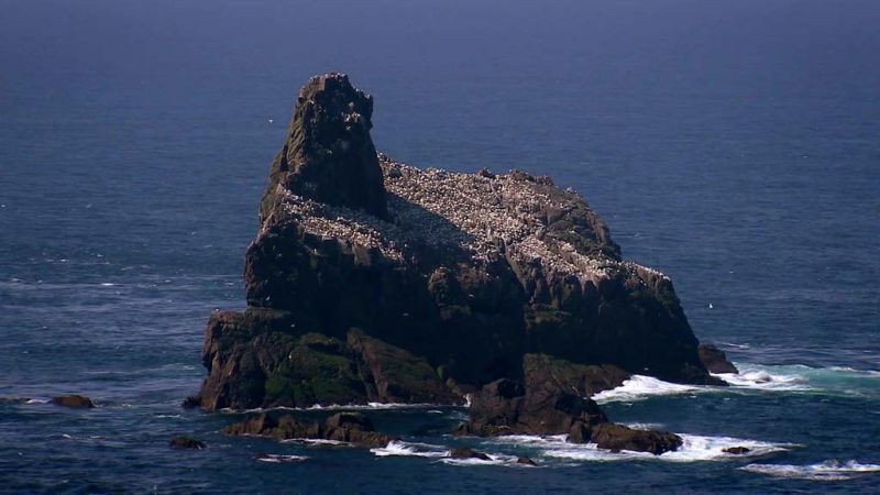 Grand Tours of the Scottish Islands S02E01 backdrop