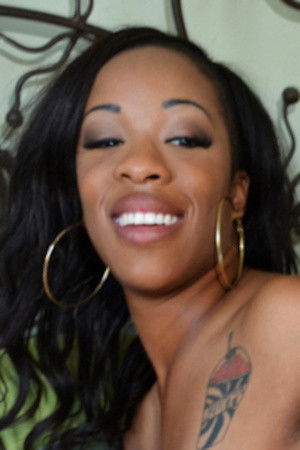 et billede af Carmel Bliss