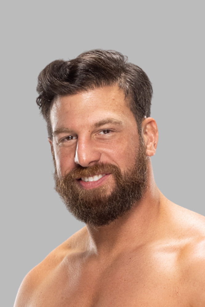 et billede af Drew Gulak
