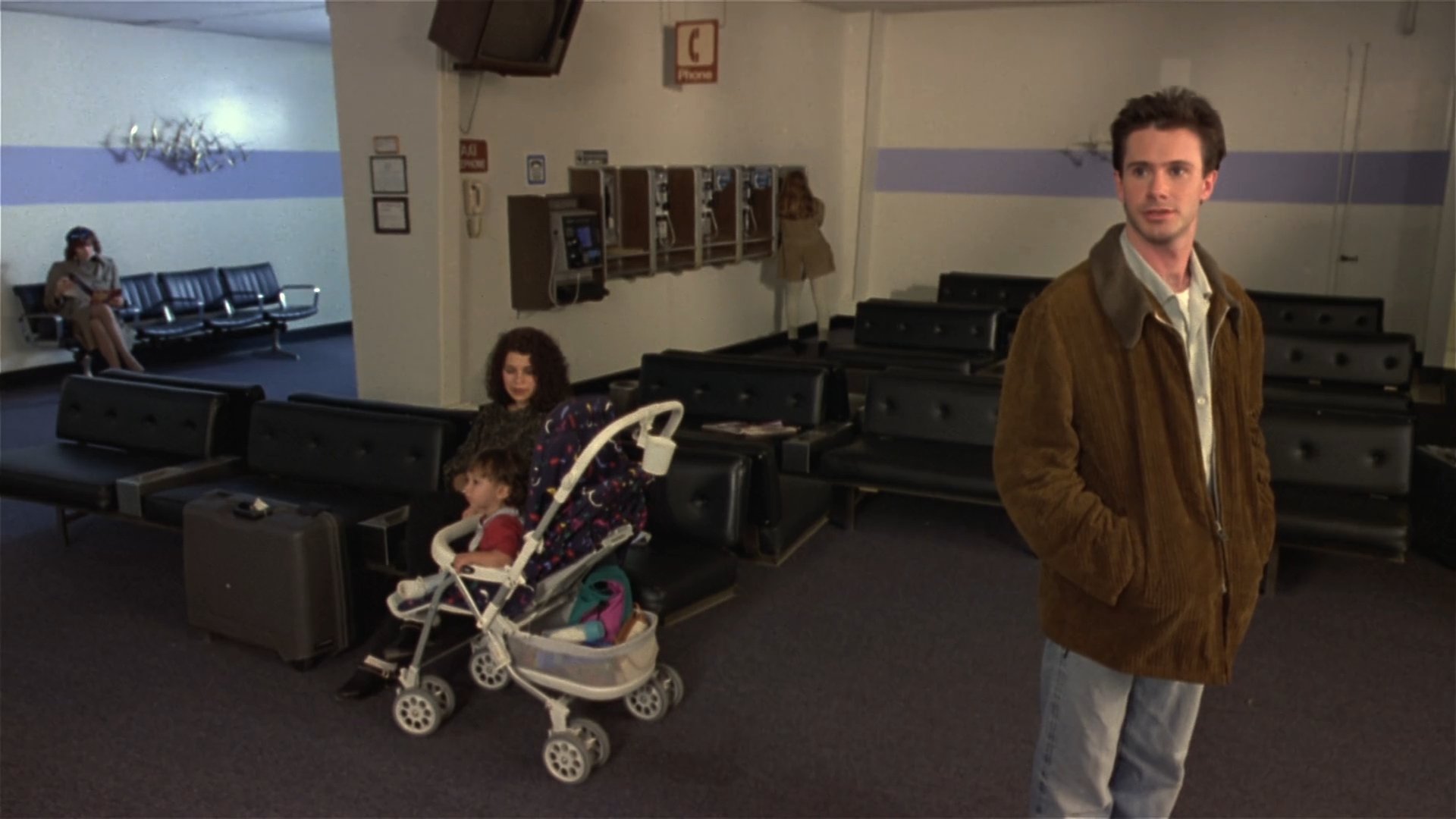 Scalciando e strillando (1995)