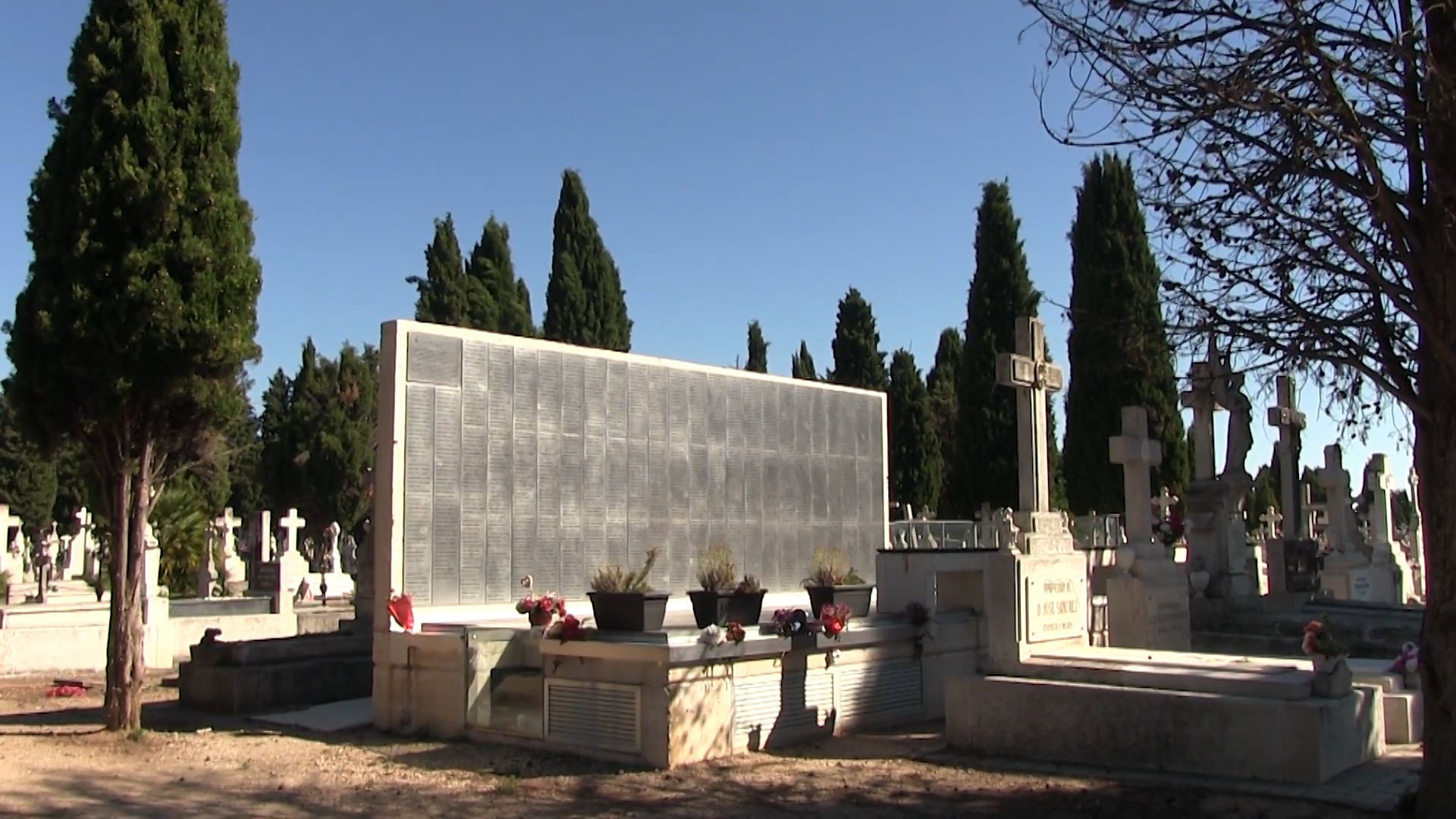 Un memorial contra la injusticia y la barbarie