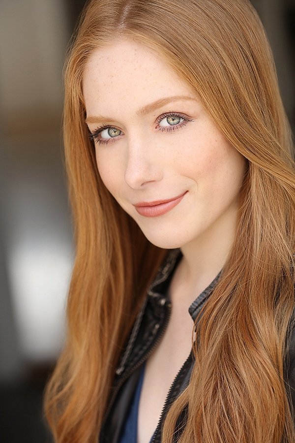 et billede af Lily Cardone