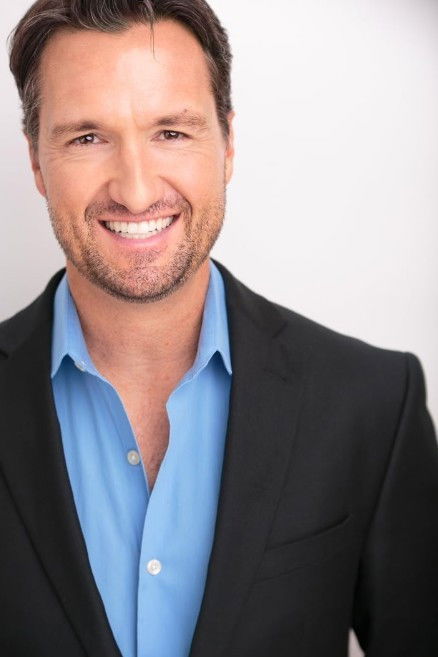 et billede af Derek Wingo