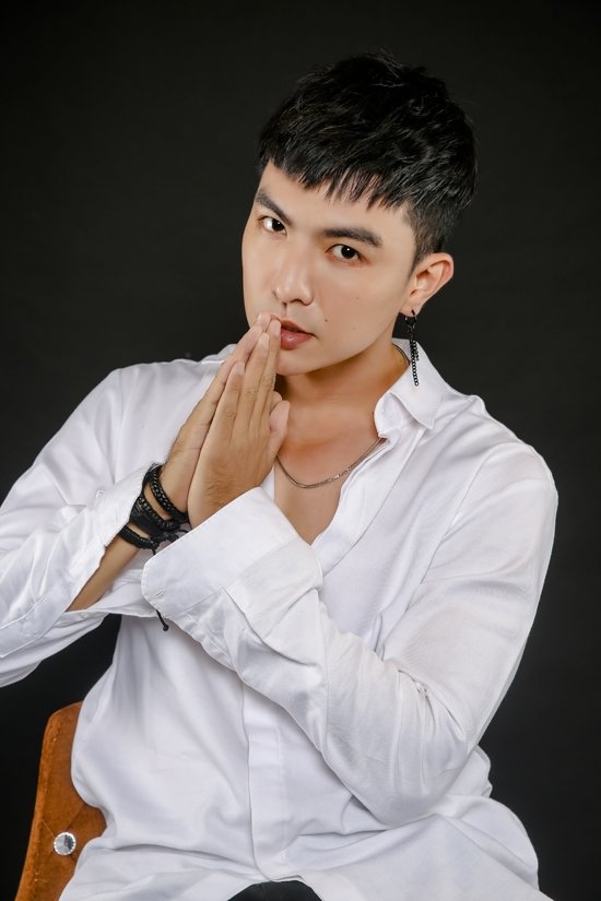 Steven Nguyễn's picture in the cast