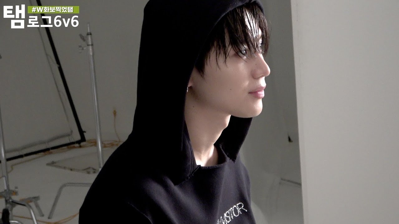 Thumbnail for W Pictorial Season 1 Episode 11
