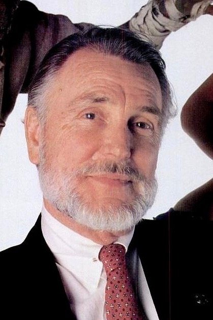 et billede af Larry Buchanan