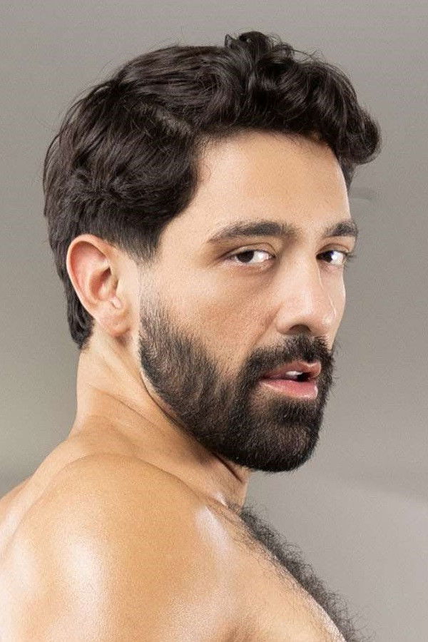 et billede af Rogelio Fierce